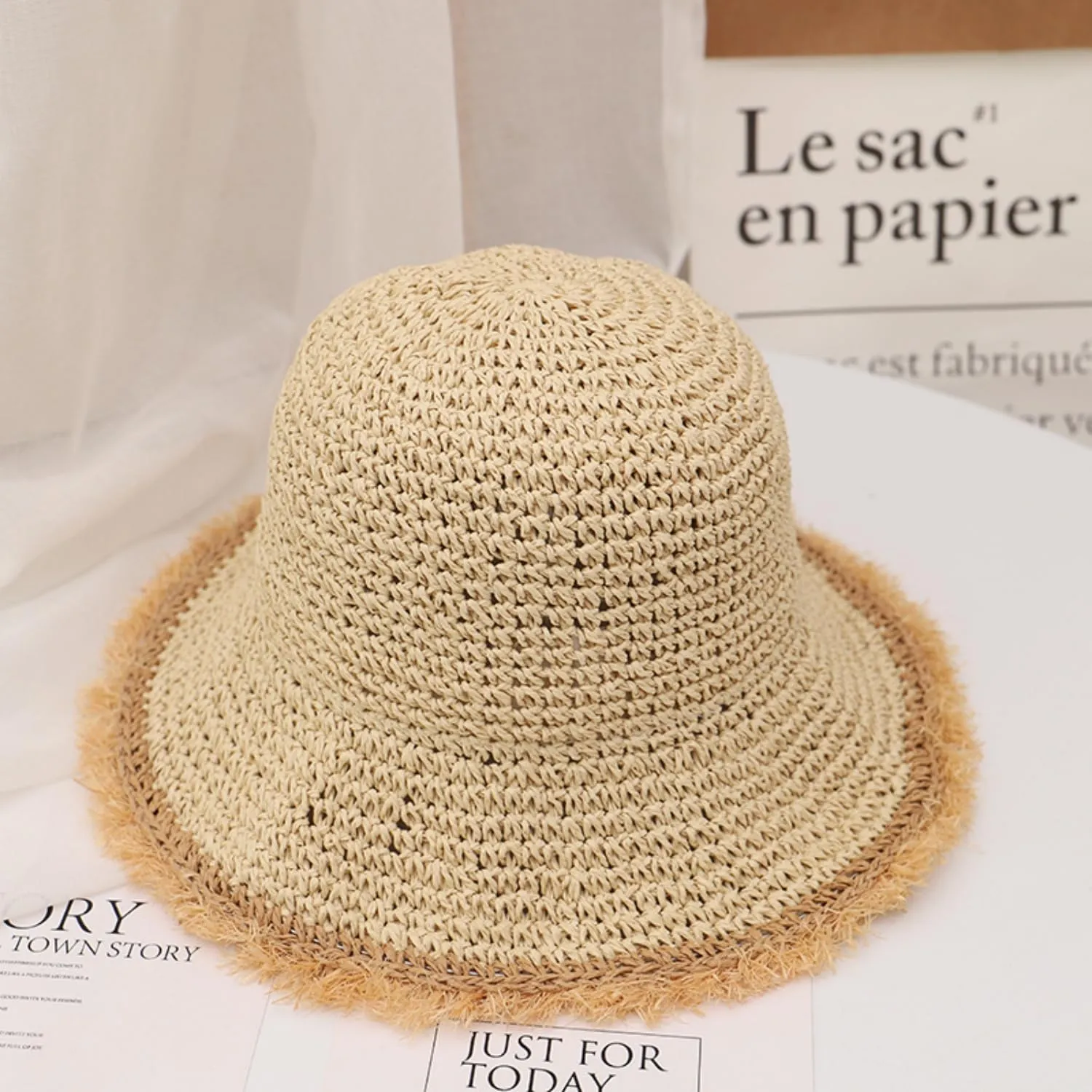 Women's Sun Hat Wide Brim Summer Beach Hat Hand-Woven Crochet Straw Hat Foldable Fringed Floppy Bucket Hat
